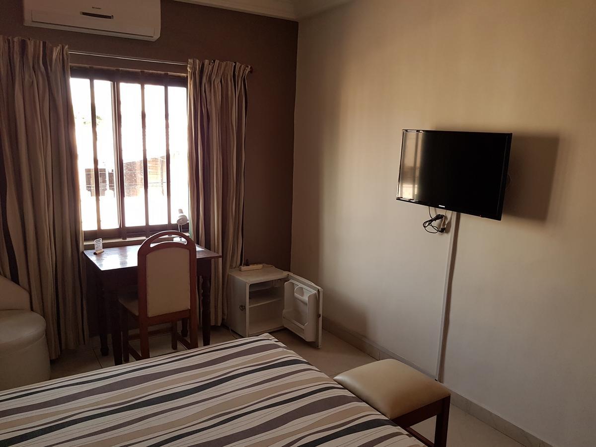Acropole Hotel Cotonou Luaran gambar