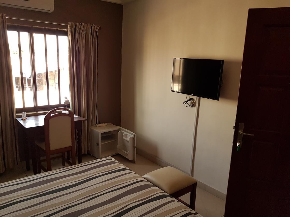 Acropole Hotel Cotonou Luaran gambar