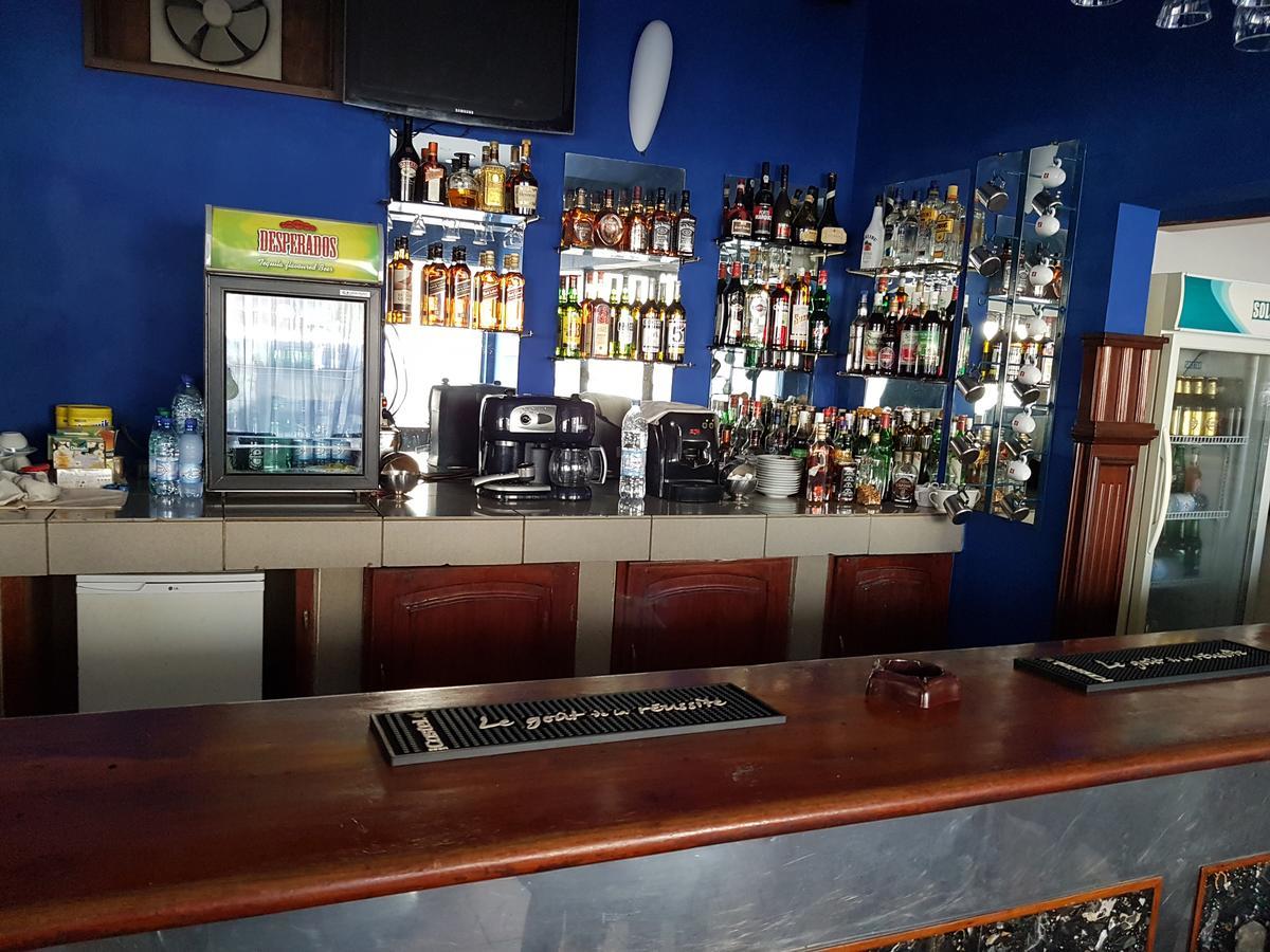 Acropole Hotel Cotonou Luaran gambar