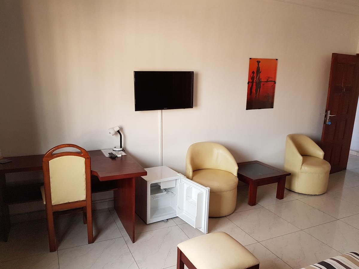 Acropole Hotel Cotonou Luaran gambar