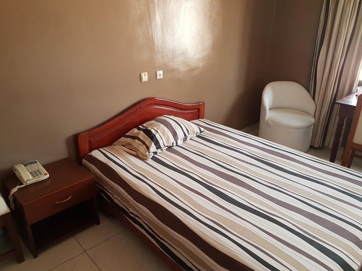 Acropole Hotel Cotonou Luaran gambar