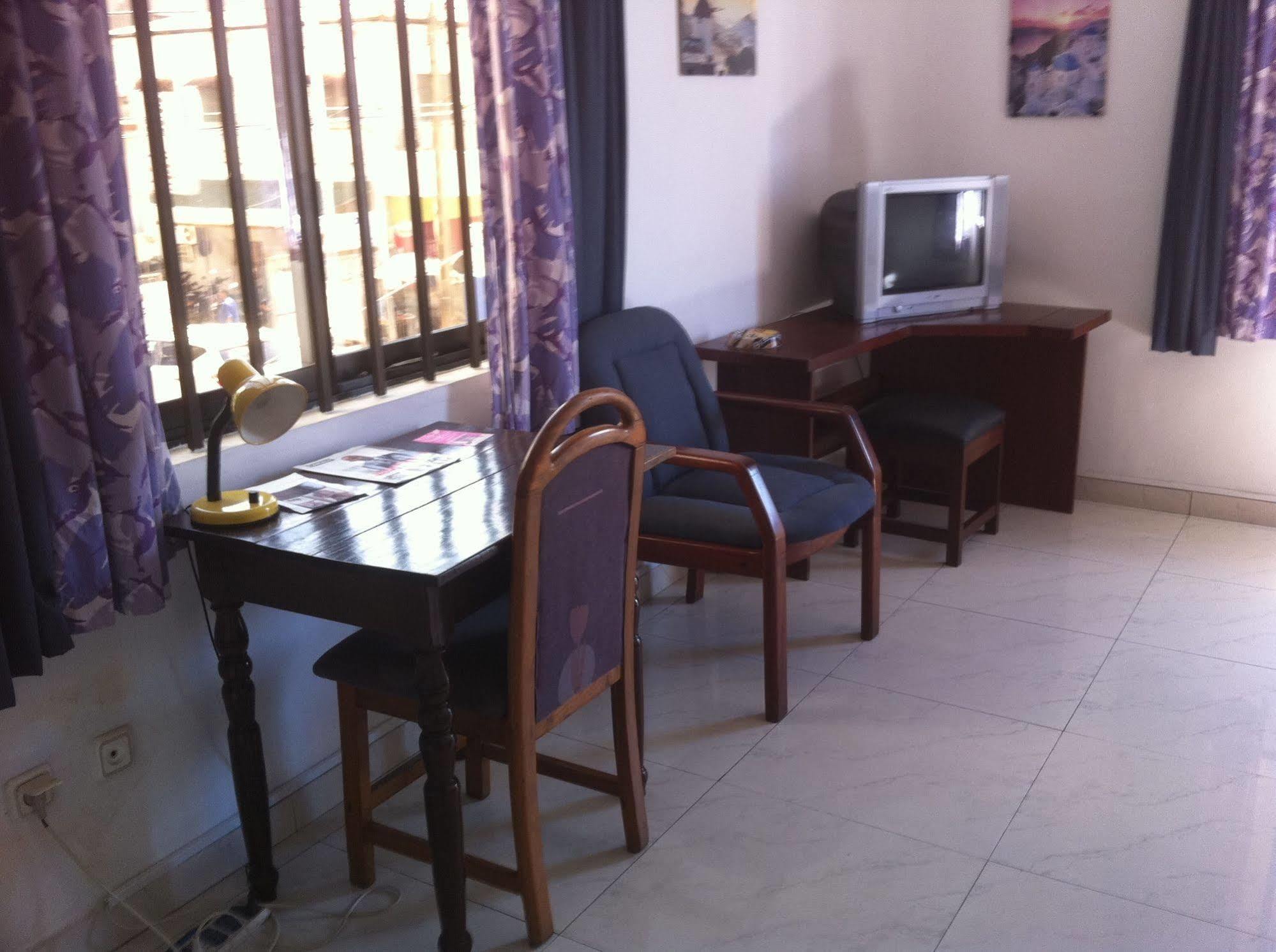 Acropole Hotel Cotonou Luaran gambar